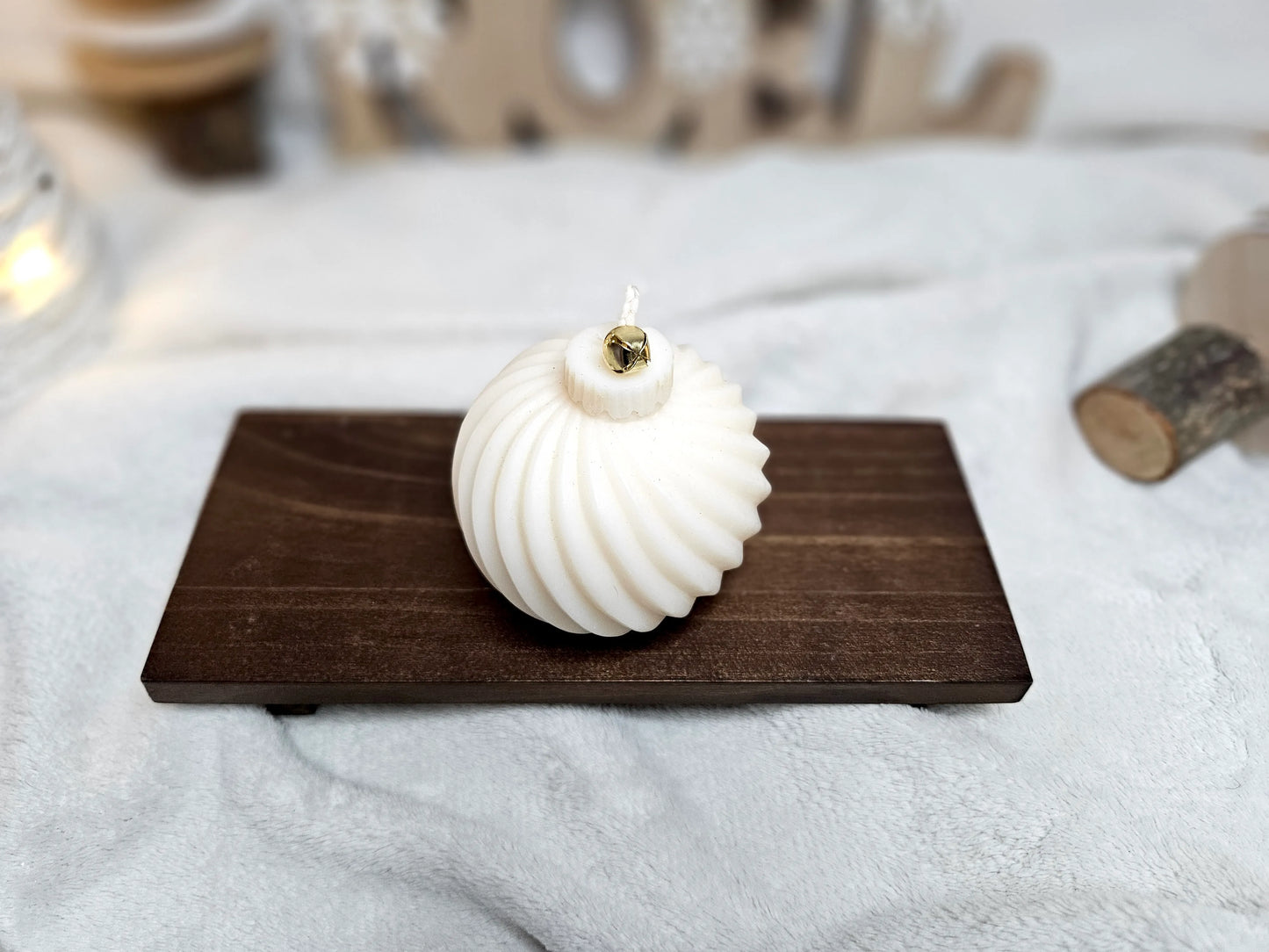 Bougie Moulée - Boule de noël