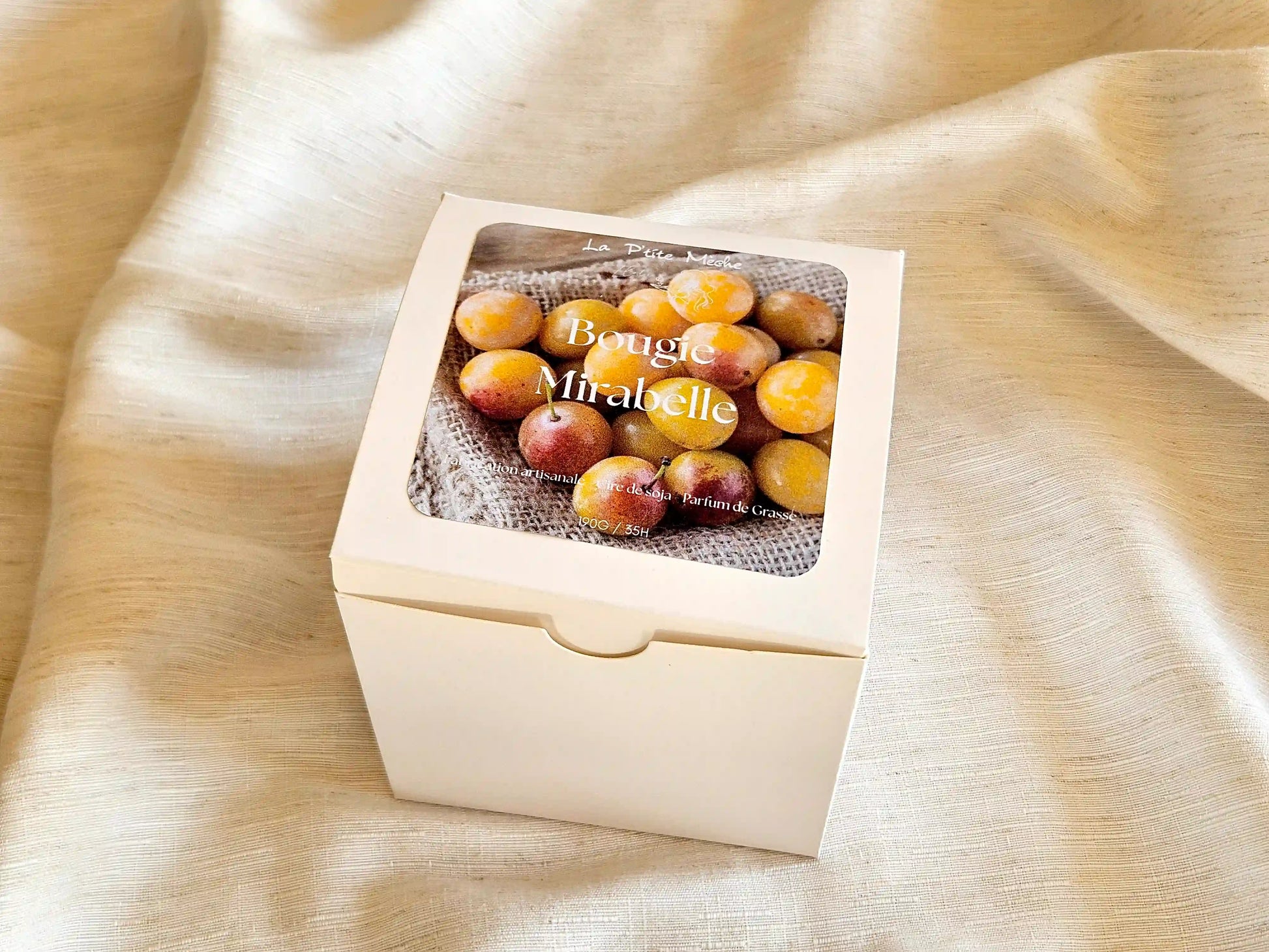 Boîte d'emballage prestige pour bougie 190g, packaging éco-responsable idéal pour un cadeau de luxe.