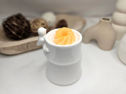 Fondant parfumé Cachemire et Soie en spirale, vue en perspective – senteur poudrée, douce et élégante, fabrication artisanale
