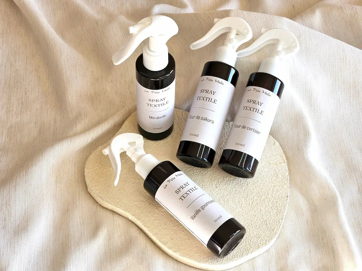 Gamme de sprays textiles artisanaux et parfums de linge faits main en France - La P'tite Mèche